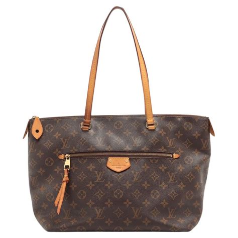 Louis Vuitton Monogram Iéna MM For Sale at 1stDibs